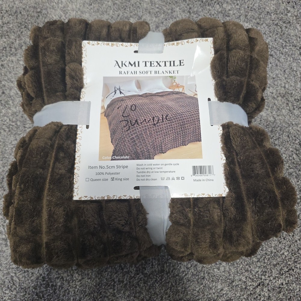 Chocolate Rafah Soft Blanket - Plush Home Bedding